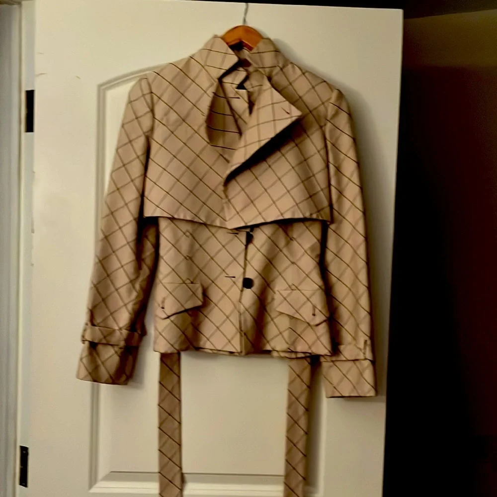 Beautiful jacket perfect for Fall days and chilly nights
